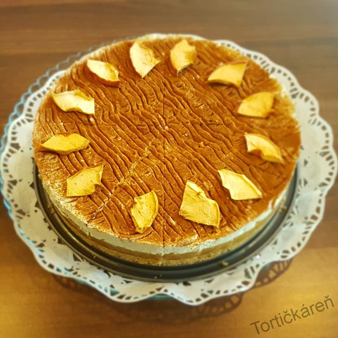 Jablkovo-škoricový cheesecake